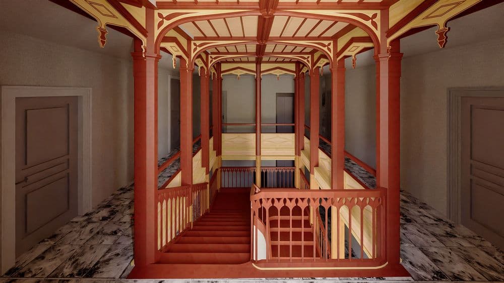 Innenansicht eines historischen Treppenhauses mit roten Holzgeländern, dekorativen Säulen und überdachtem Galeriegang; symmetrische Architektur und Marmorboden in einem Altbau.