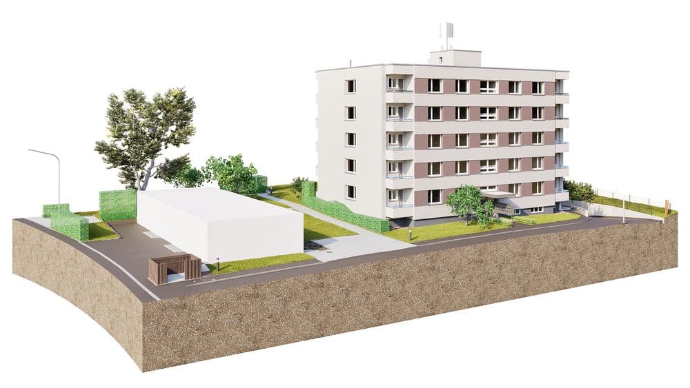3D-Visualisierung eines Wohnkomplexes: mehrstöckiges Mehrfamilienhaus mit Balkonen, Zufahrt, Parkplatz, Grünflächen und Bäumen auf aufgeschnittener Grundstücksdarstellung.