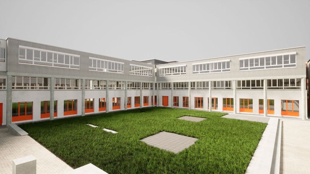 Moderner Schulhof mit quadratischem Innenhof, umgeben von einem zweistöckigen Gebäude mit großen Fenstern und orangen Türen.